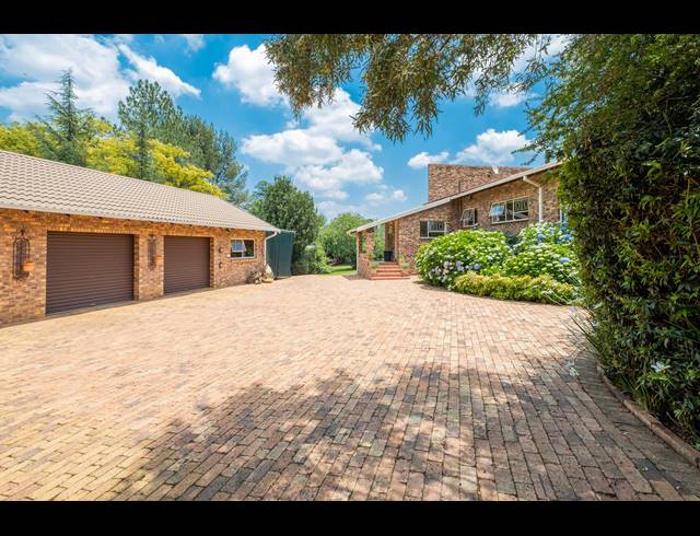 20,000M² SMALLHOLDING SOLD IN HARTZENBERGFONTEIN